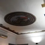 Check-inn Centro بيت ضيافة 3*