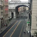 Check-inn Centro جنوة