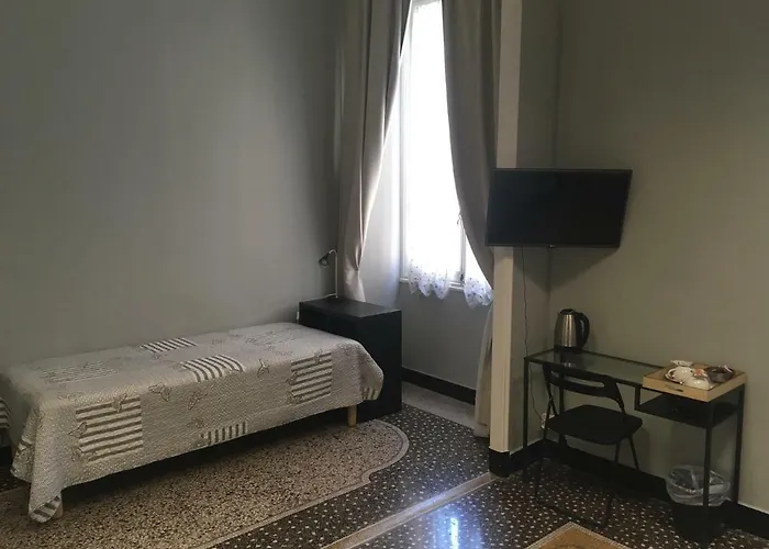 Check-inn Centro 3* 제노바