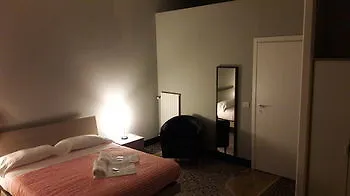 Check-inn Centro ג'נובה